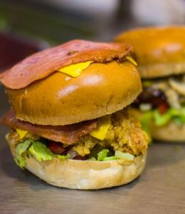 برای مشاهده تصویر بزرگتر کلیک کنید